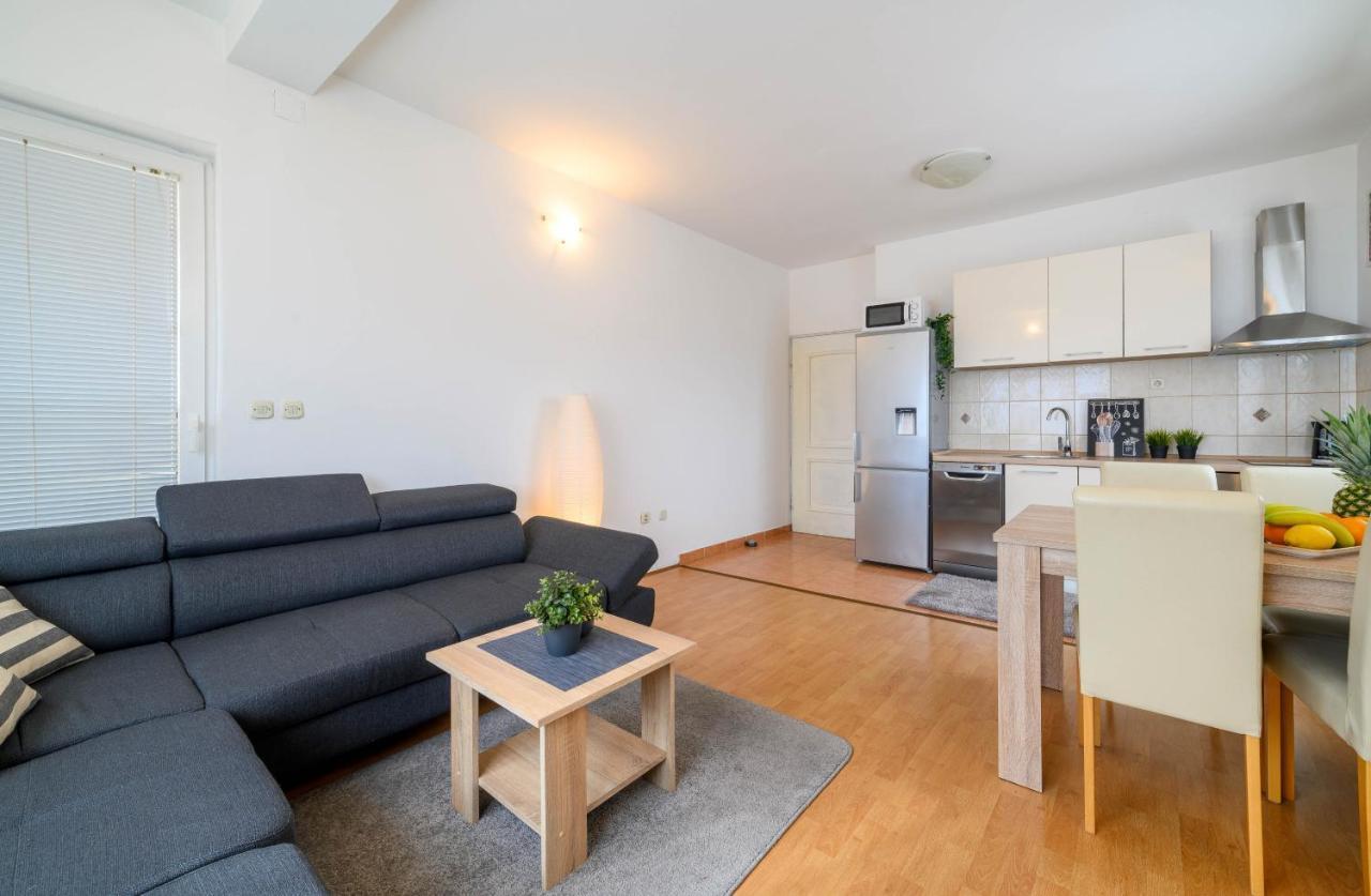 Apartment Malibu Жаборич Экстерьер фото