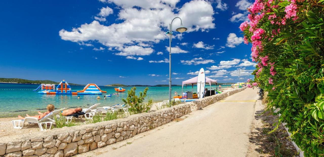 Apartment Malibu Жаборич Экстерьер фото